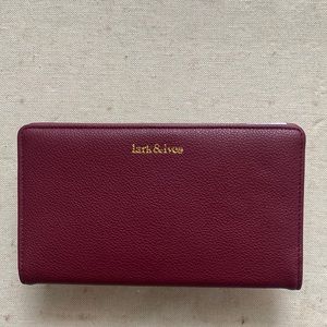 Vegan Wallet Lark&Ives. Burgundy color lengths -7, wide -4